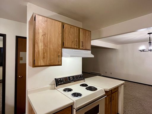 2 Bed 1 Bath Lower in Marshfield : Fall into savings! – NO DEPOSIT Required!