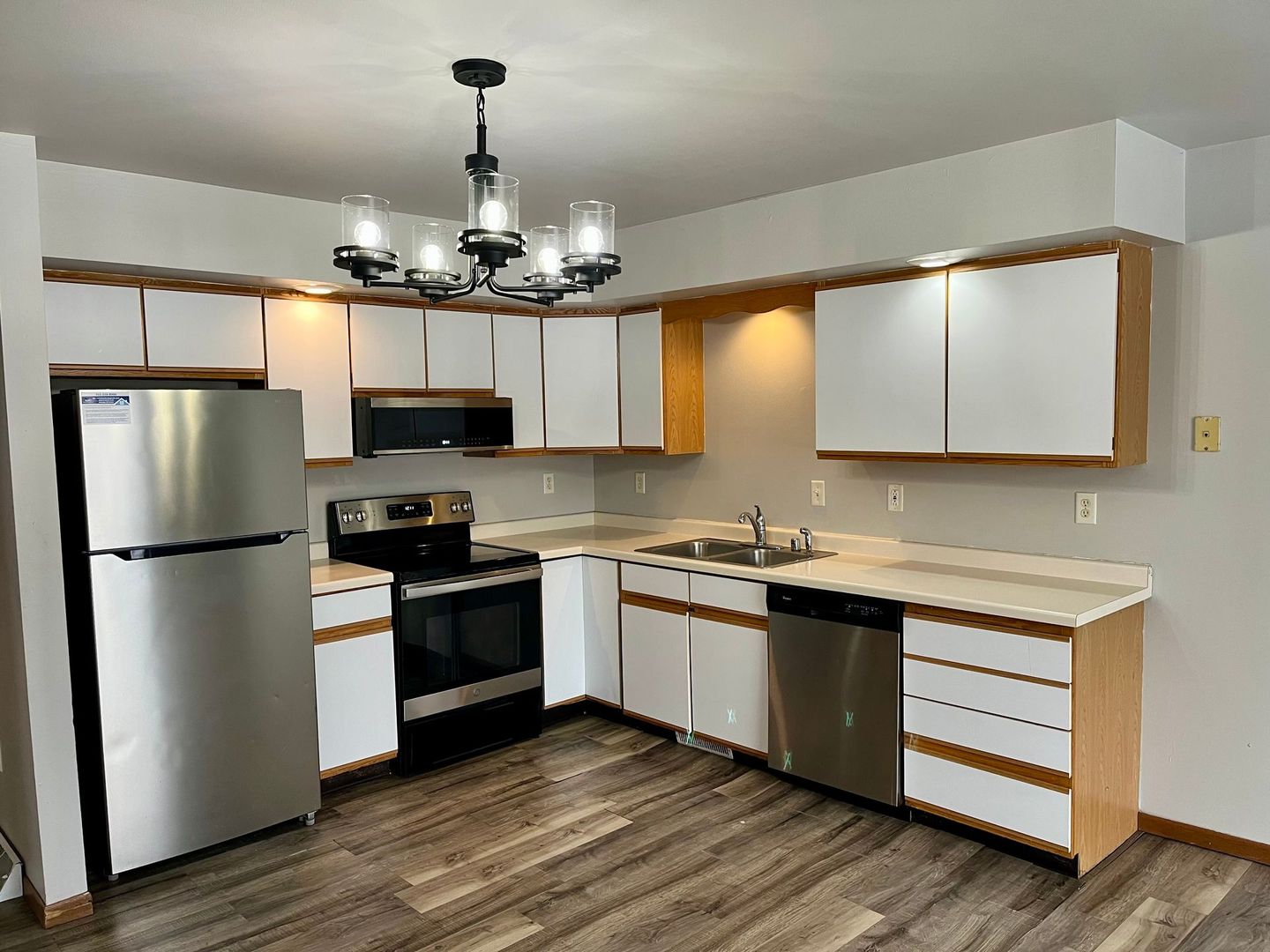 Wausau Apartment: 704-706 N 16th Ave