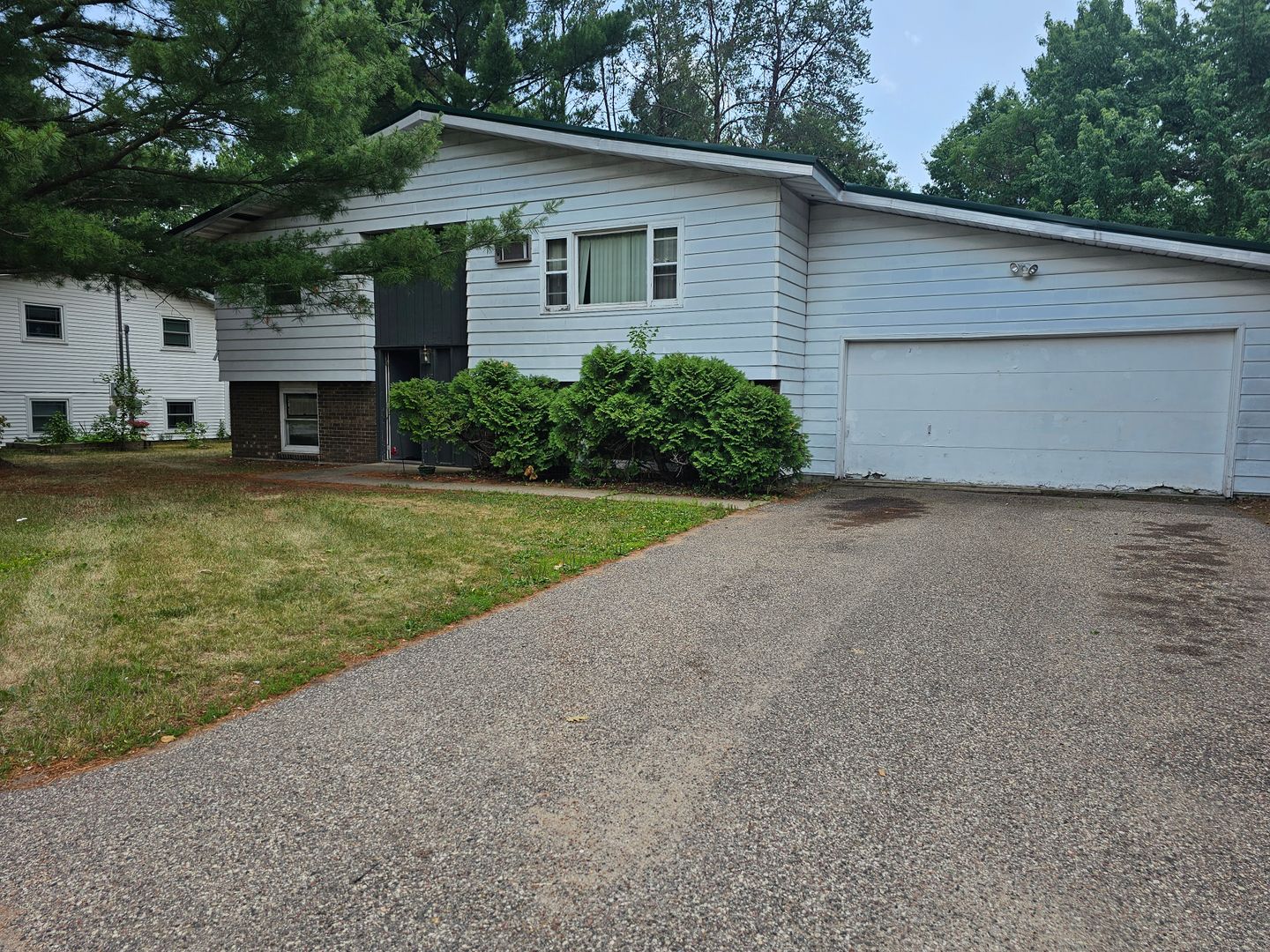 Wisconsin Rapids Apartment: 460-462 Pepper Ave