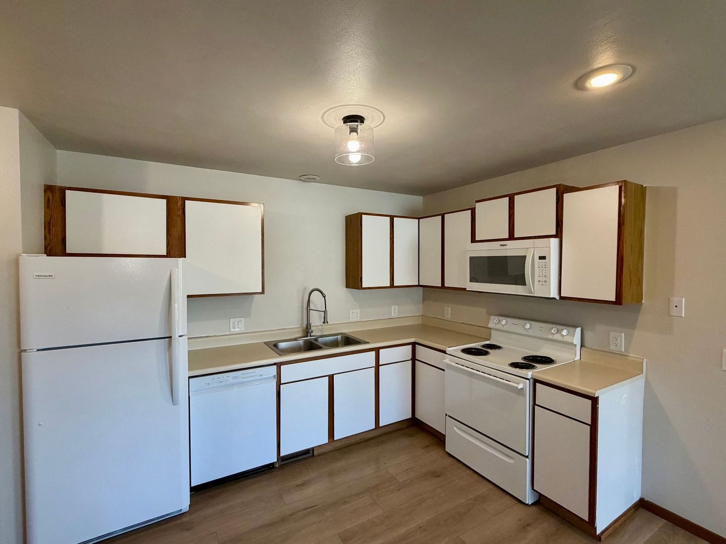 Wausau Apartment: 1813 N 11th Ave
