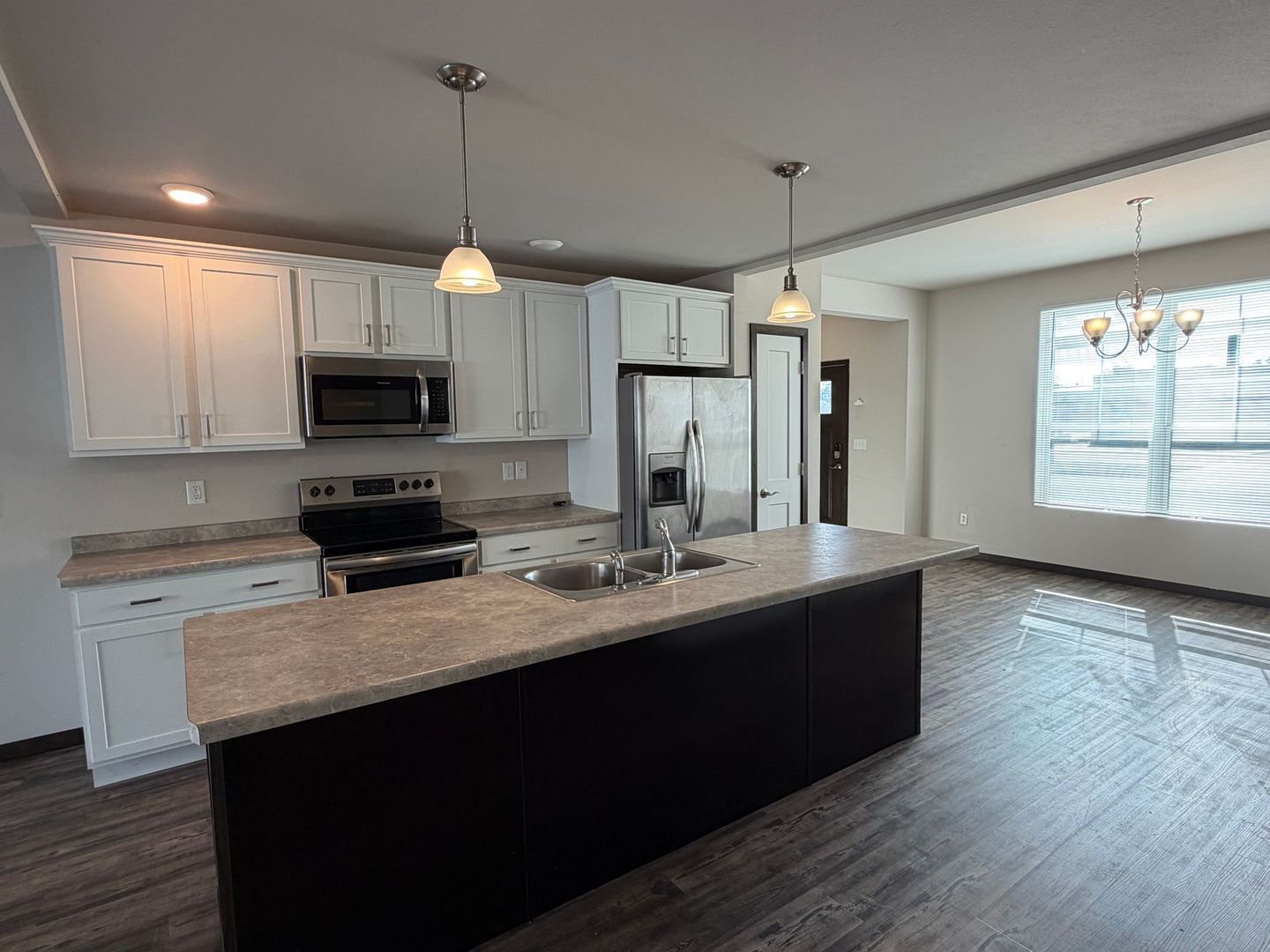 Wausau Apartment: 1114-1116 W Thomas St