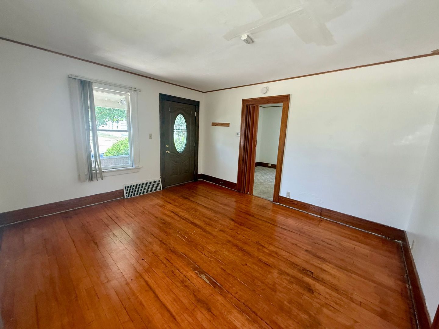 Wausau House: 1005 S 5th Ave