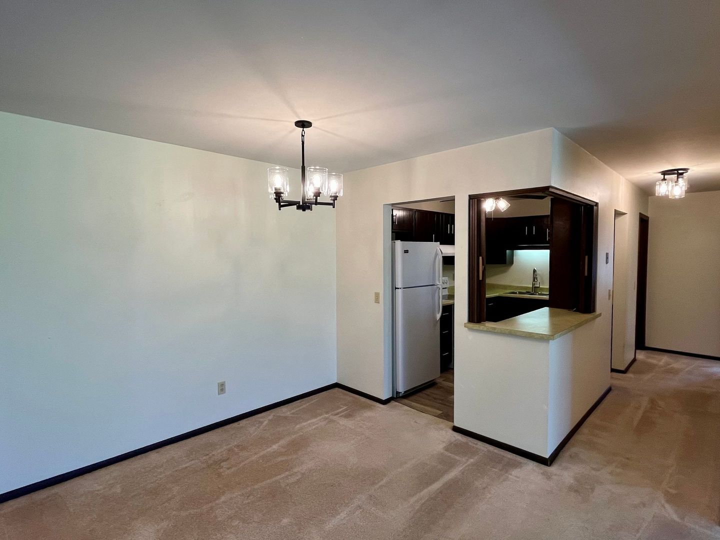 Marshfield Apartment: 1711 Sawyer Dr