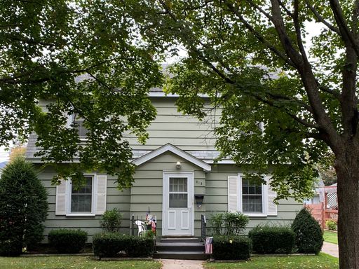 2 Bed 1 Bath in Wausau – photo 1
