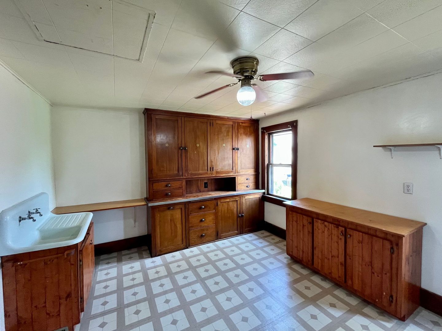 Wausau Apartment: 733 S 6th Ave