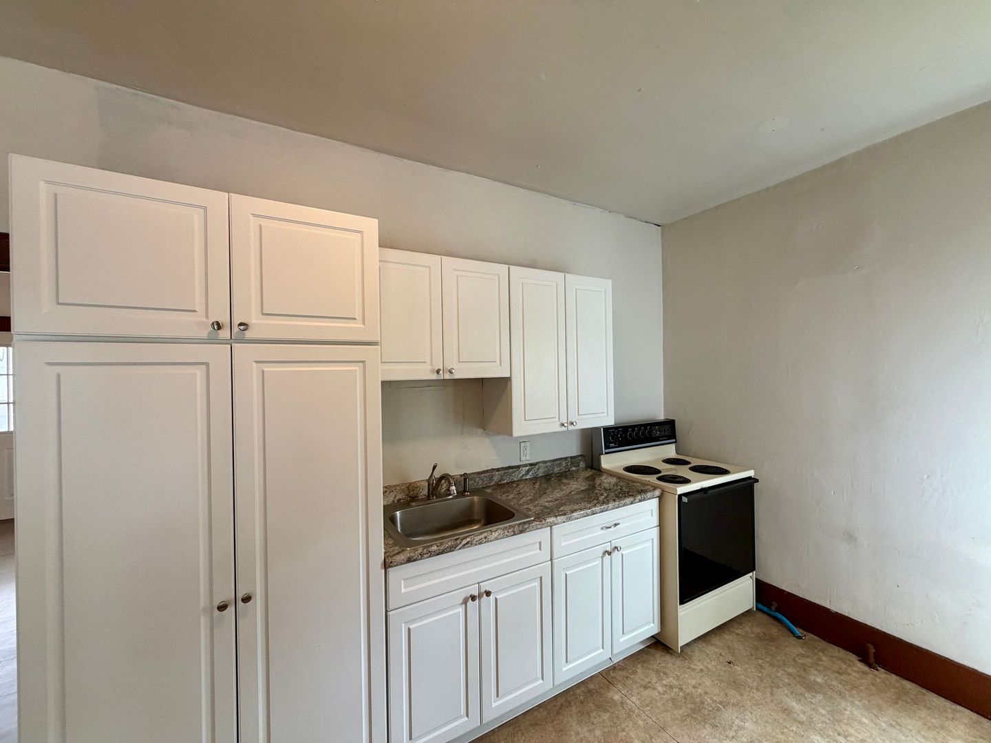 Wausau Apartment: 1305 Merrill Ave