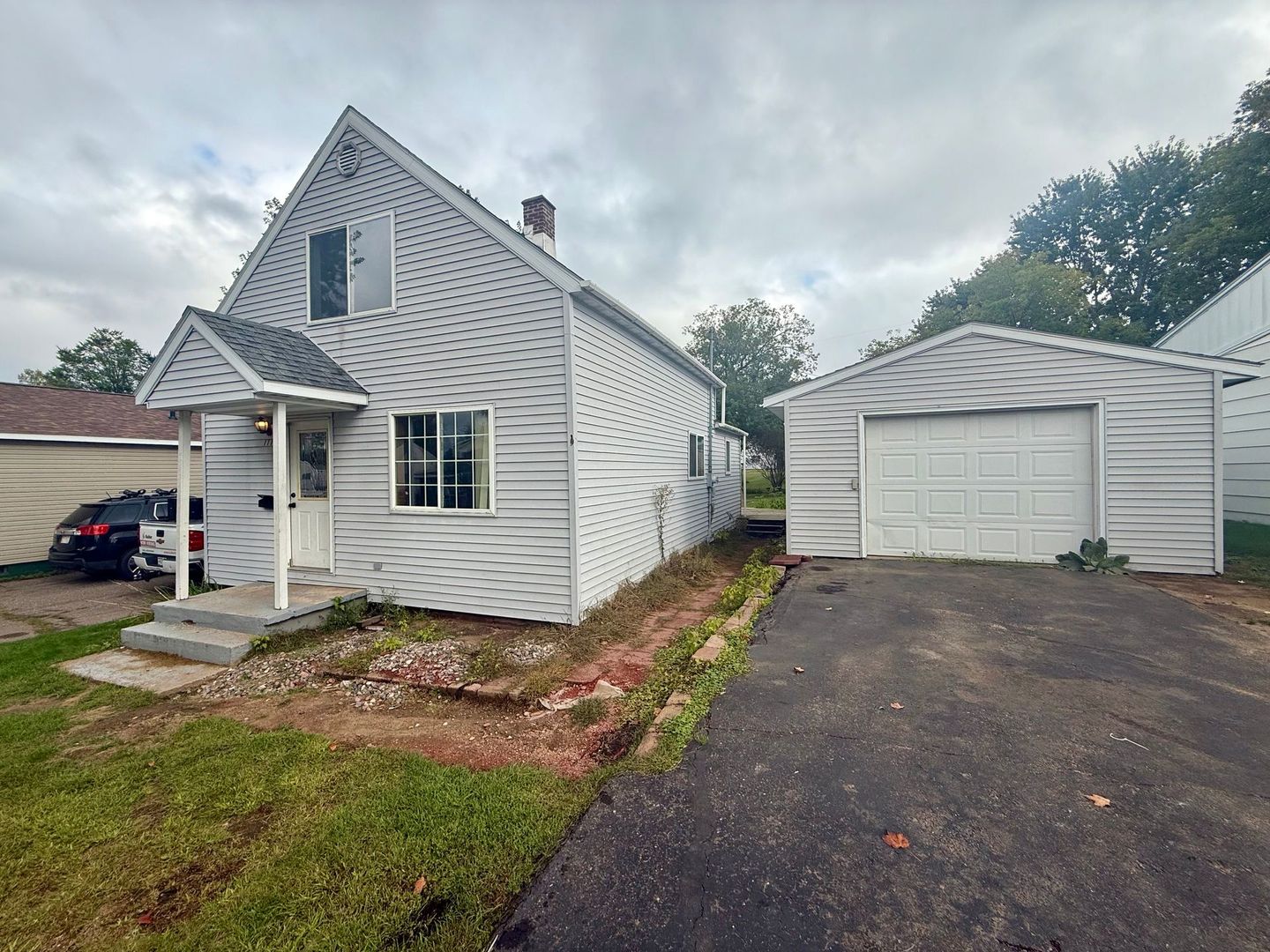 Wausau House: 1115 S 15th Ave