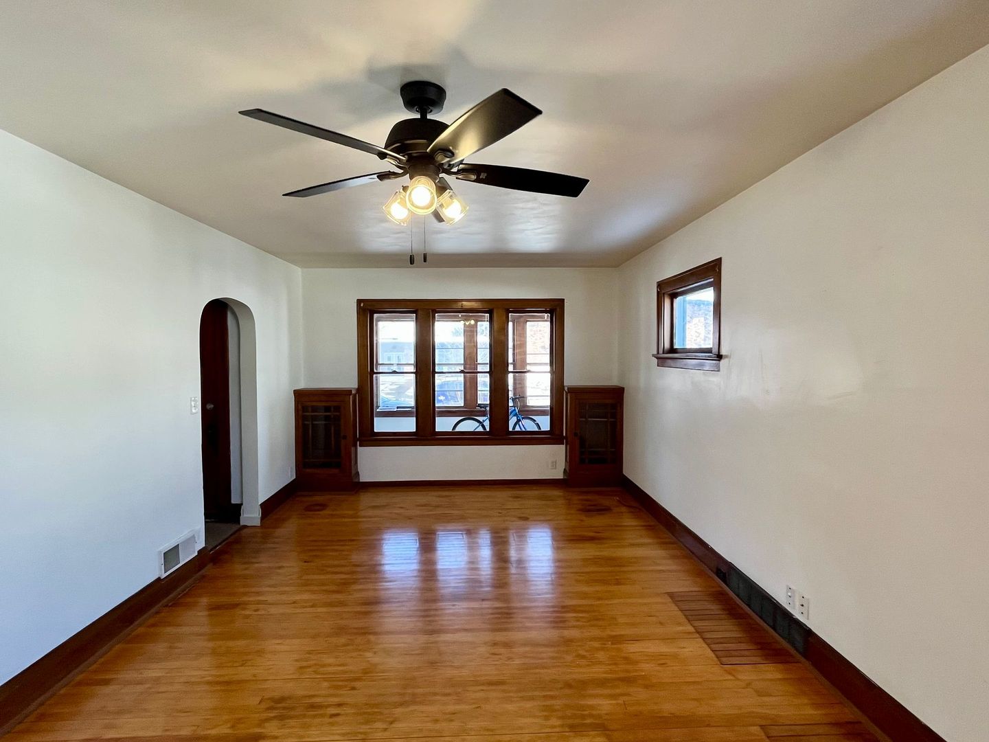 Wausau Apartment: 733 S 6th Ave