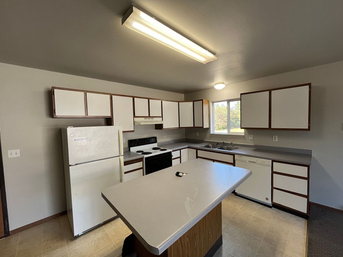 Plover Apartment: 1170 Dodds Drive
