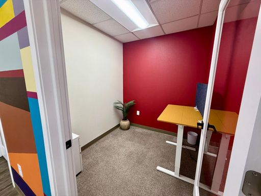 Main Floor Pocket Office For Rent in Marshfield