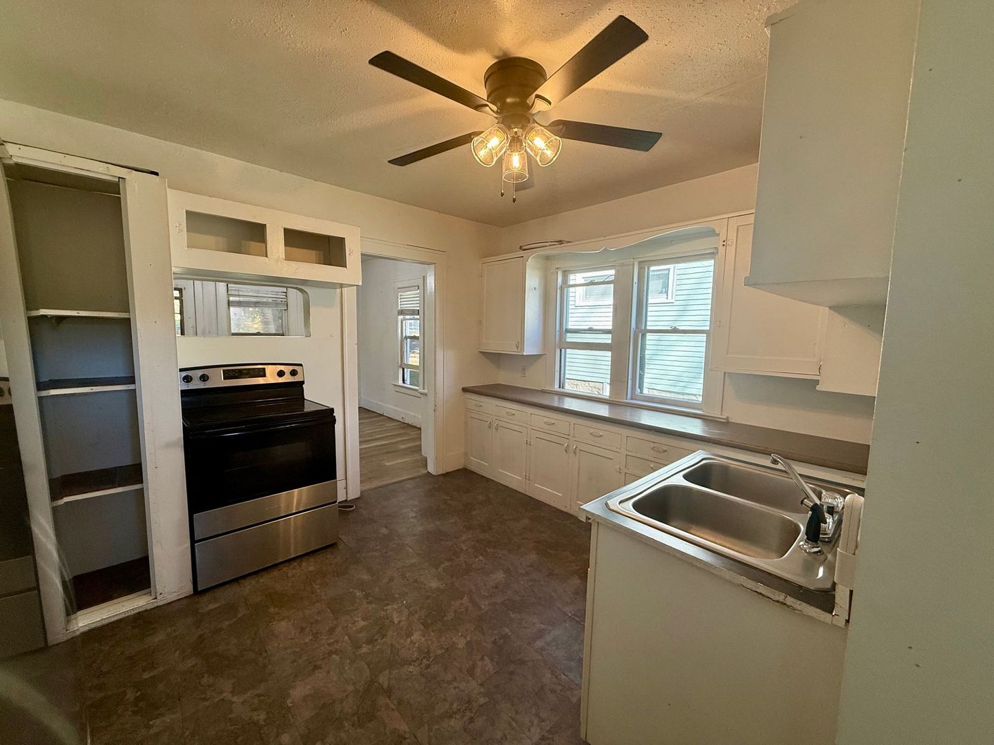 Wausau House: 713 Augusta Ave