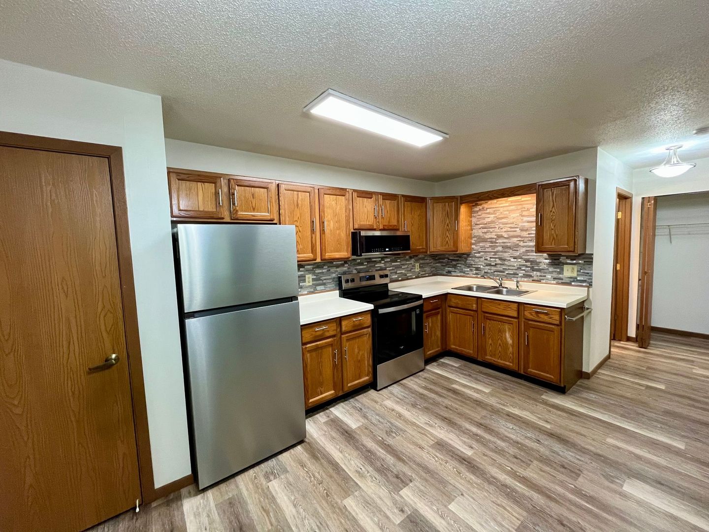 Eagle River Apartment: 416 Mill Street