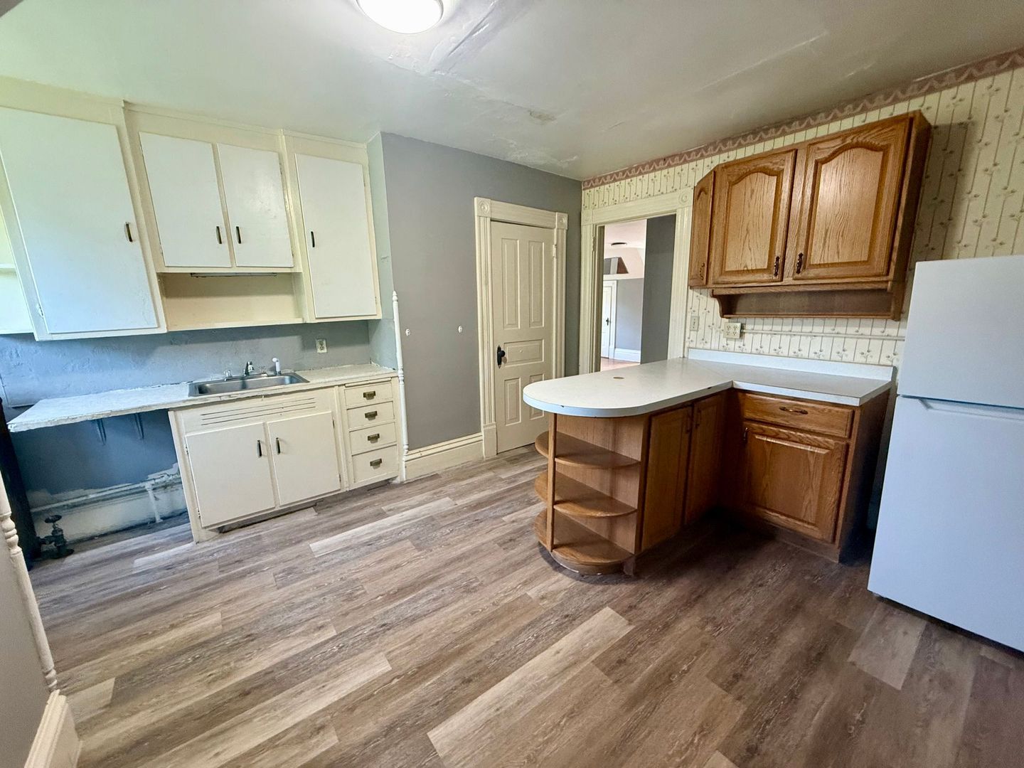 Wausau Apartment: 900 McClellan St