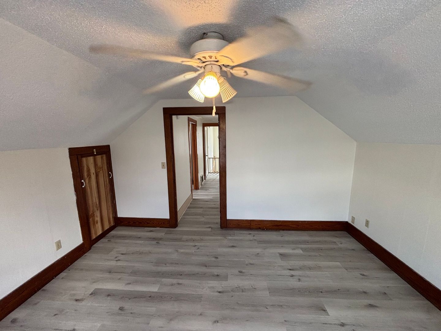 Rhinelander Apartment: 651 W Davenport Street