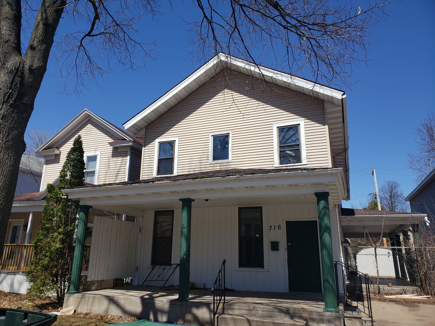 Wausau Apartment: 716 Washington St