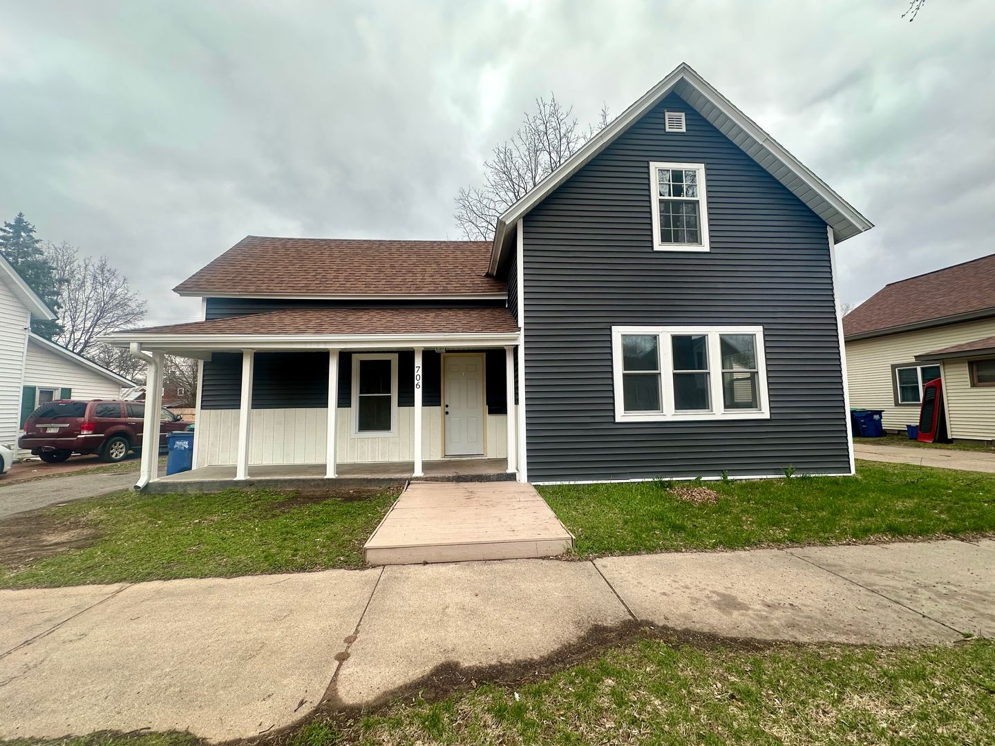Wausau House: 706 Lincoln Ave