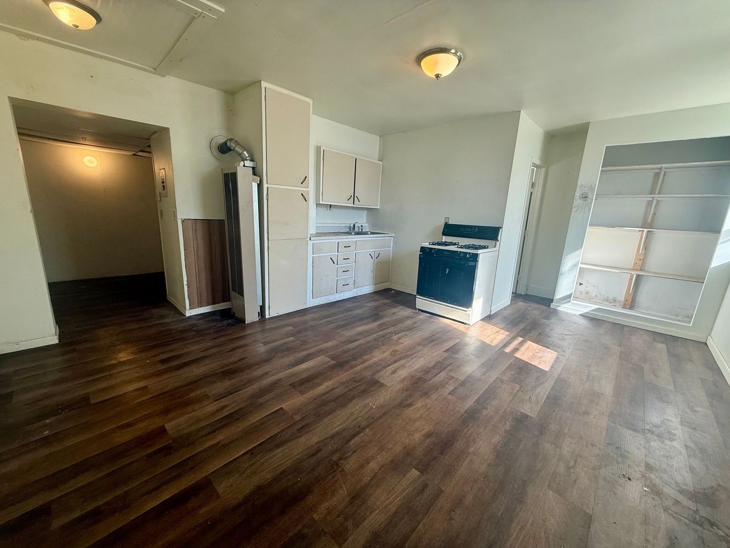 Wausau Apartment: 1111 Kickbusch St