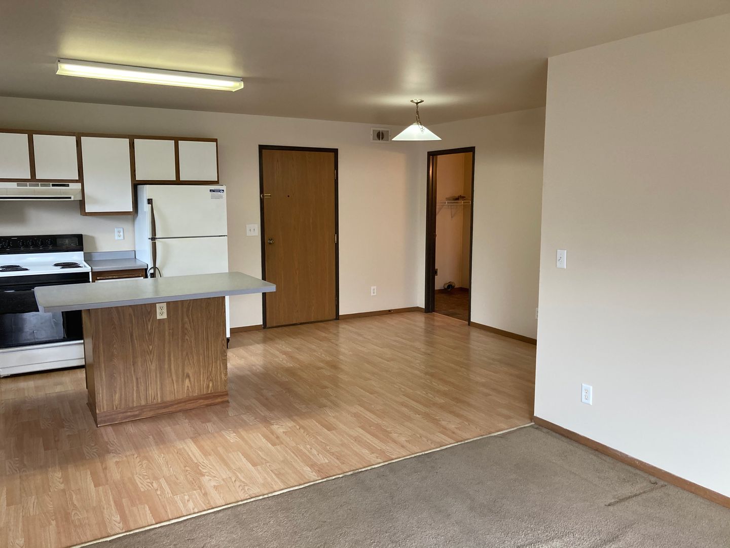 Plover Apartment: 1170 Dodds Drive