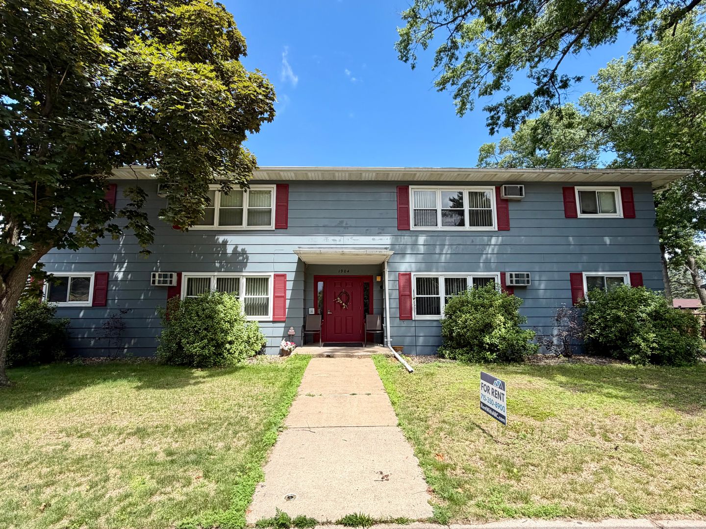 Schofield Apartment: 1904 Neupert Ave