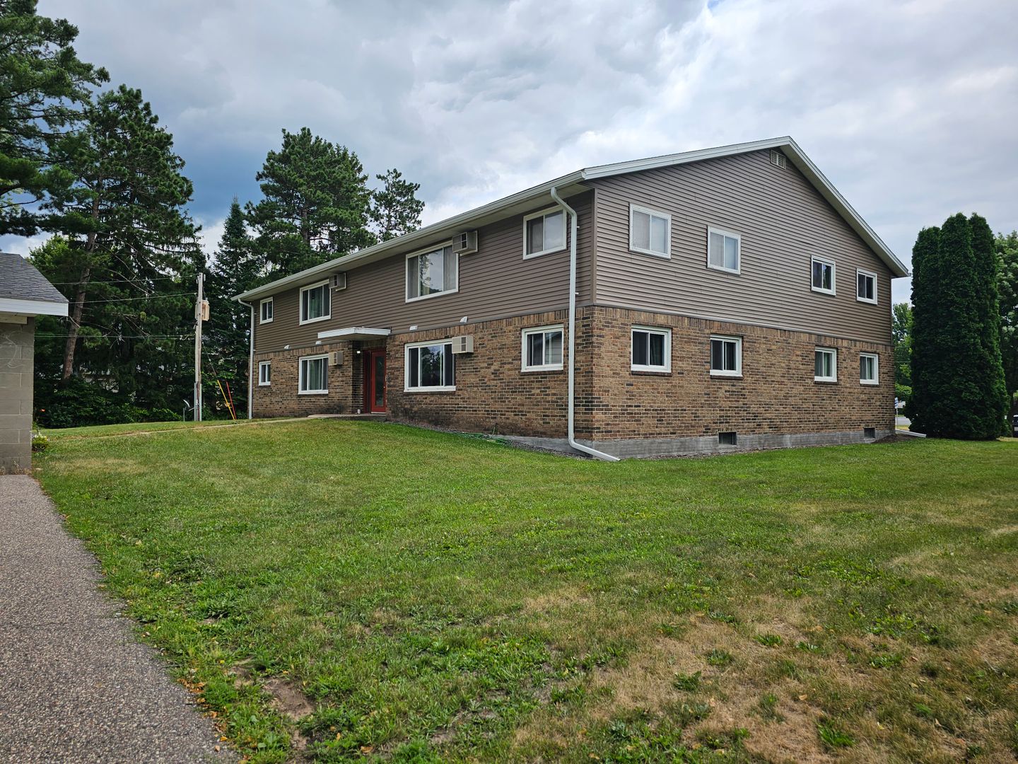 Port Edwards Apartment: 30 Letendre Ave