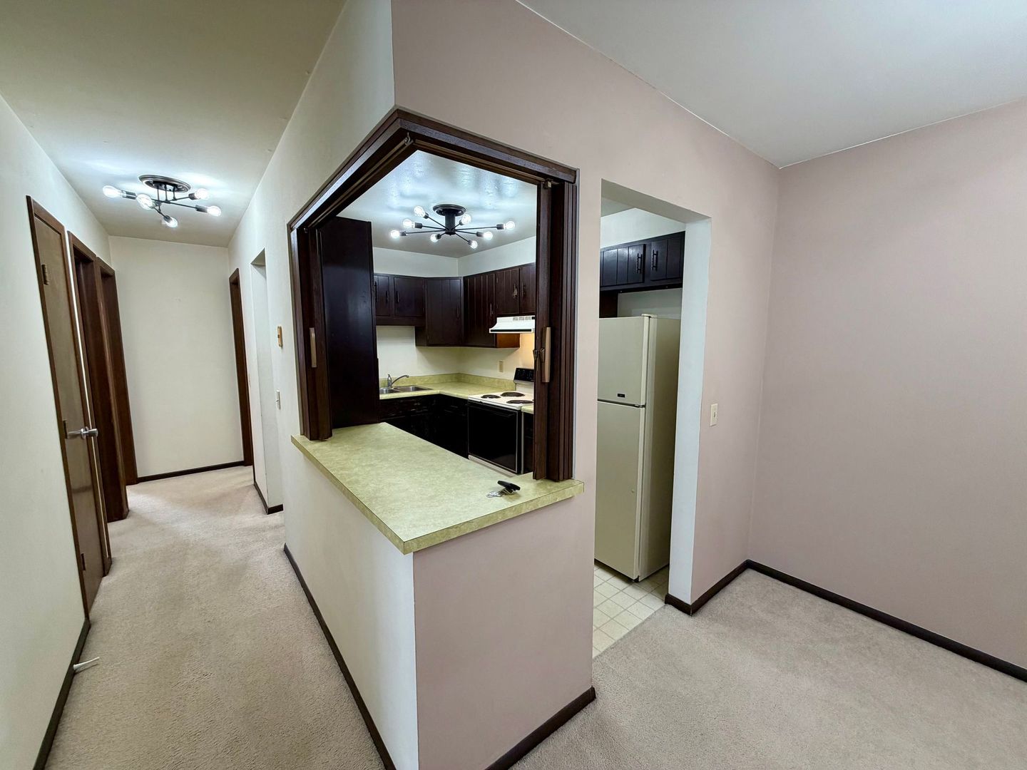 Marshfield Apartment: 1600 Sawyer Dr