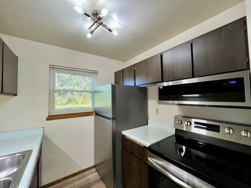 2 Bed 1 Bath Lower in Marshfield