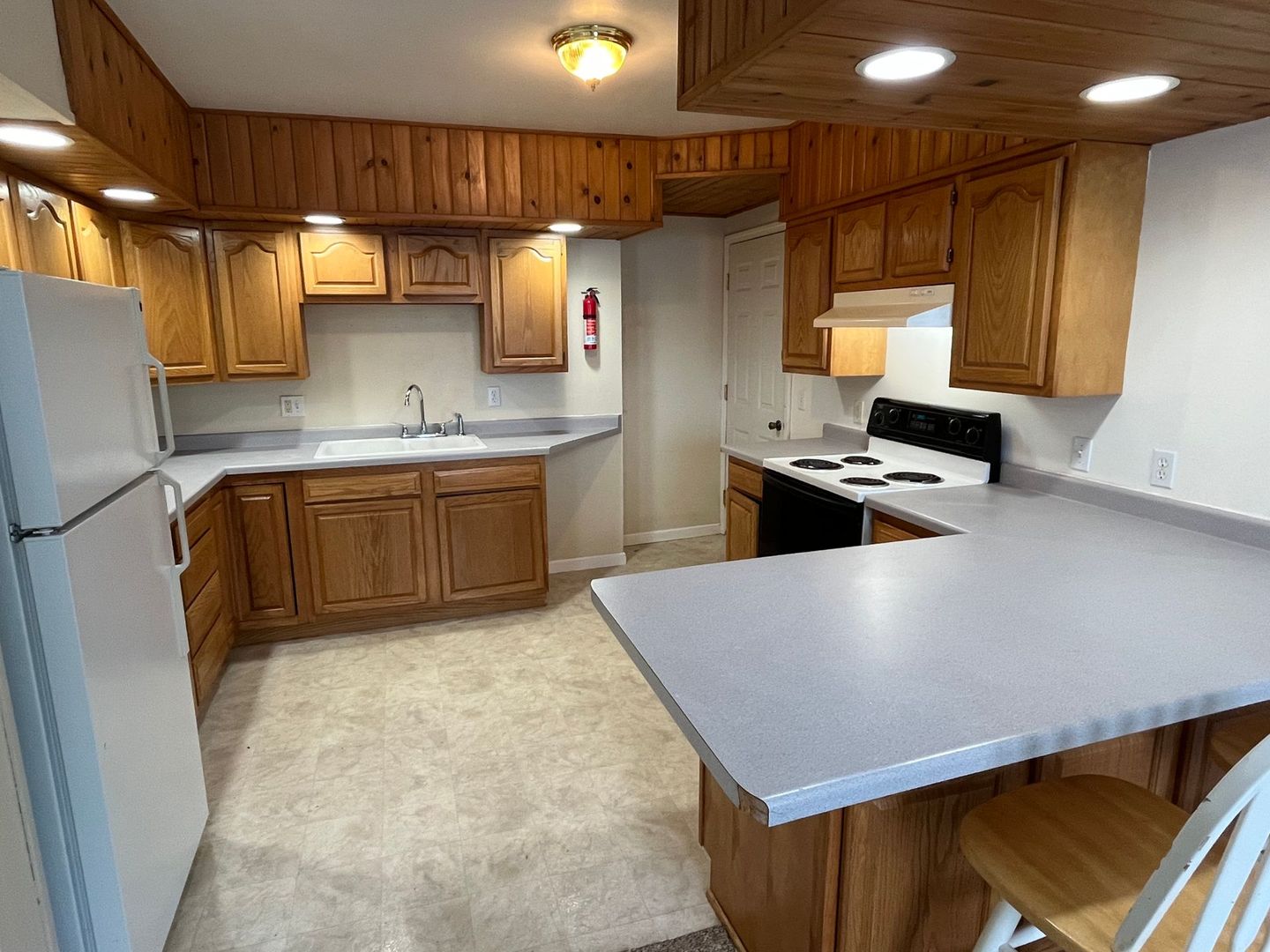 Wittenberg Apartment: 516 S Webb St
