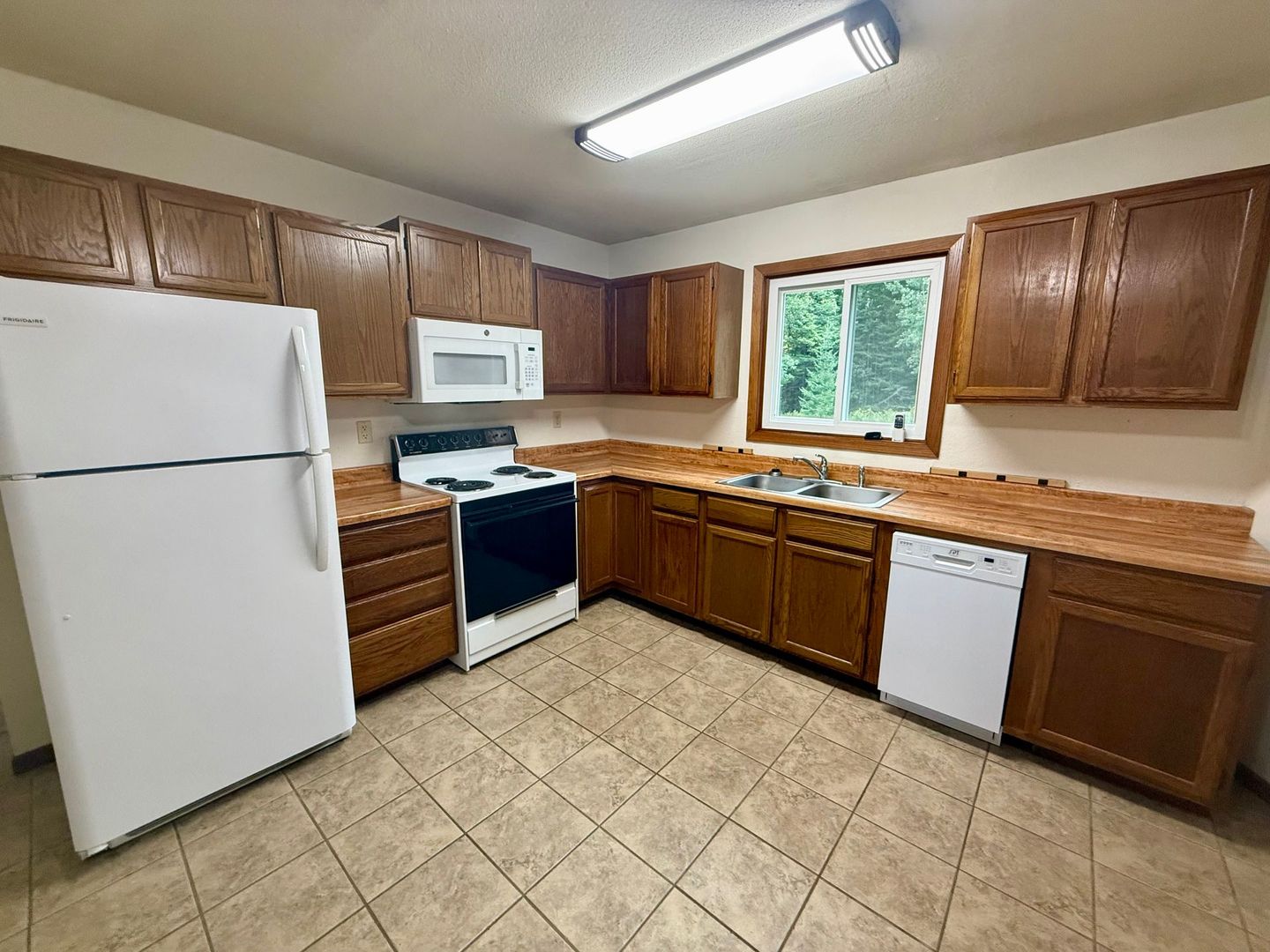 Wausau Apartment: 149517 - 149515 Wineberry Lane