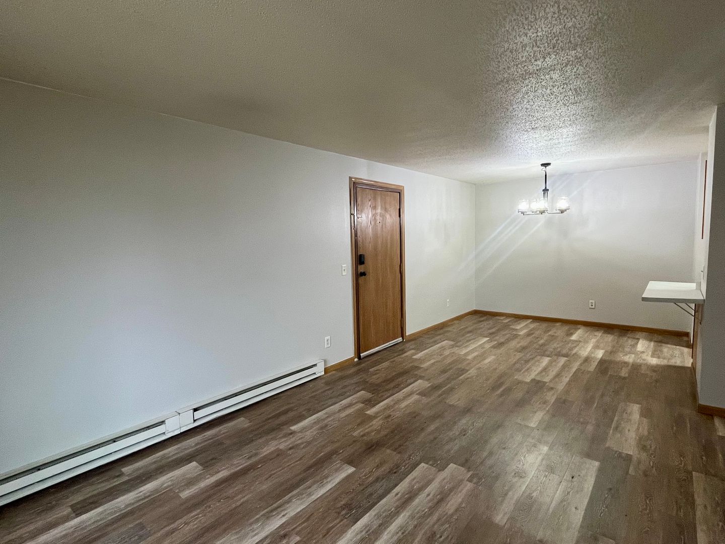 Tomah Apartment: 401 - 405 N Glendale Ave