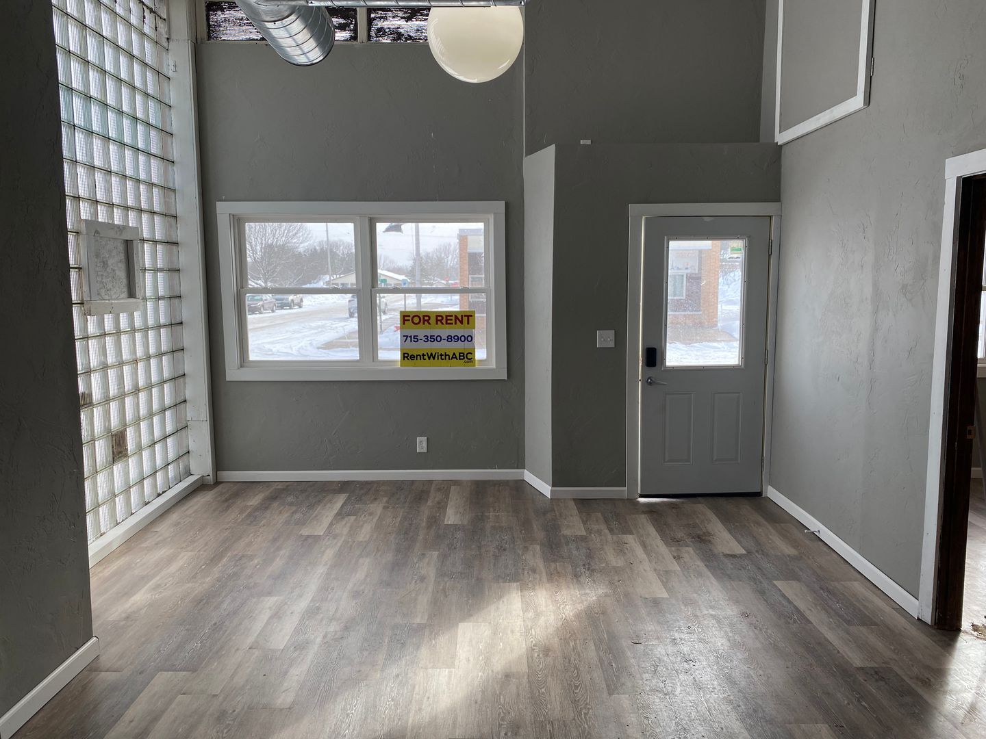 Wittenberg Apartment: 100 West Vinal Street