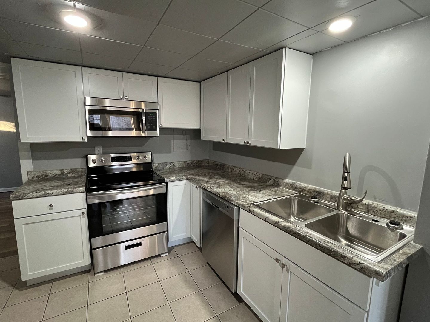 Merrill Apartment: 110 S State St