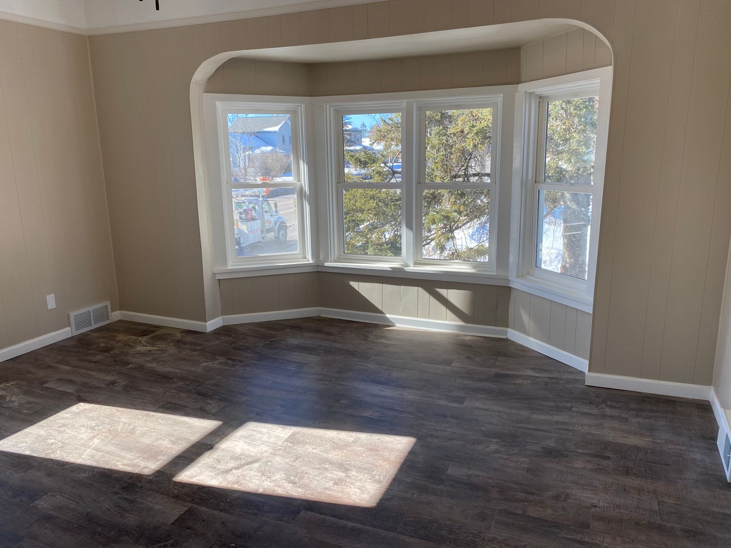 Merrill Apartment: 1800 E Main St