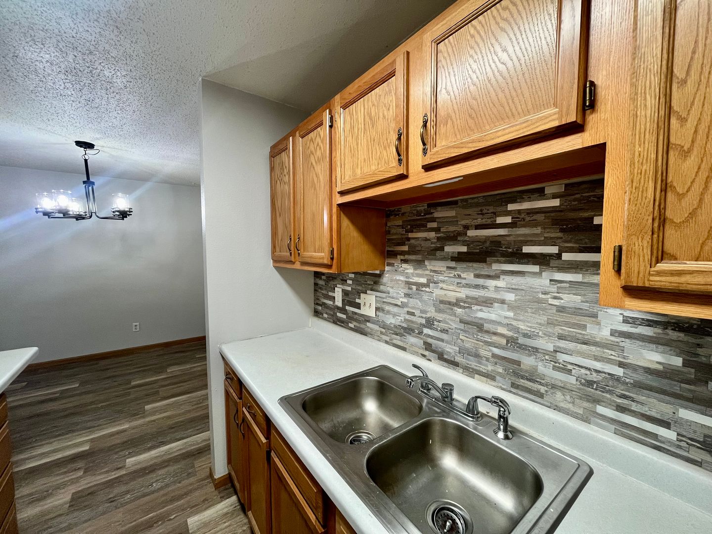 Tomah Apartment: 401 - 405 N Glendale Ave