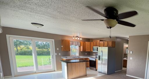 2 Bed 1 Bath Side By Side Duplex in Stetsonville : NOW OFFERING $250 MOVE IN CREDIT!