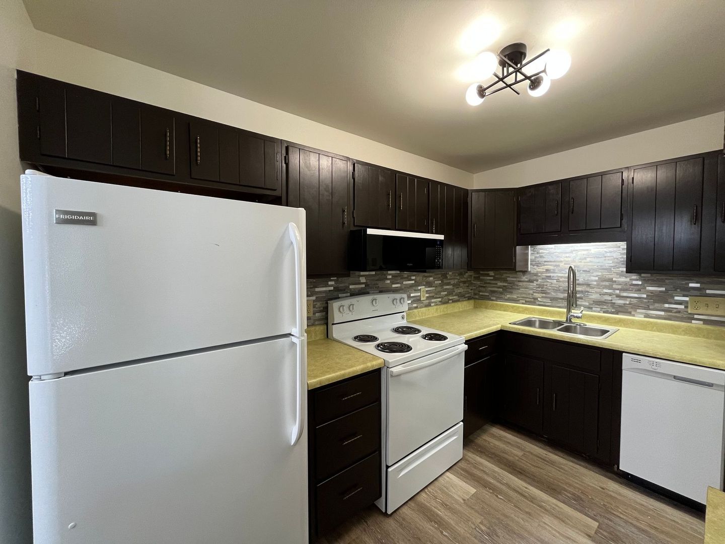 Marshfield Apartment: 1703 Sawyer Dr