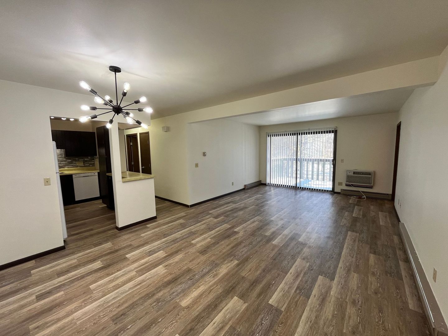 Marshfield Apartment: 1600 Sawyer Dr