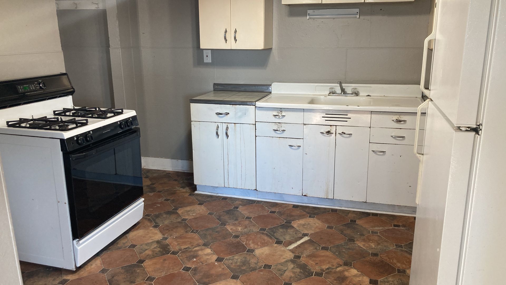 Wittenberg Apartment: 100 West Vinal Street