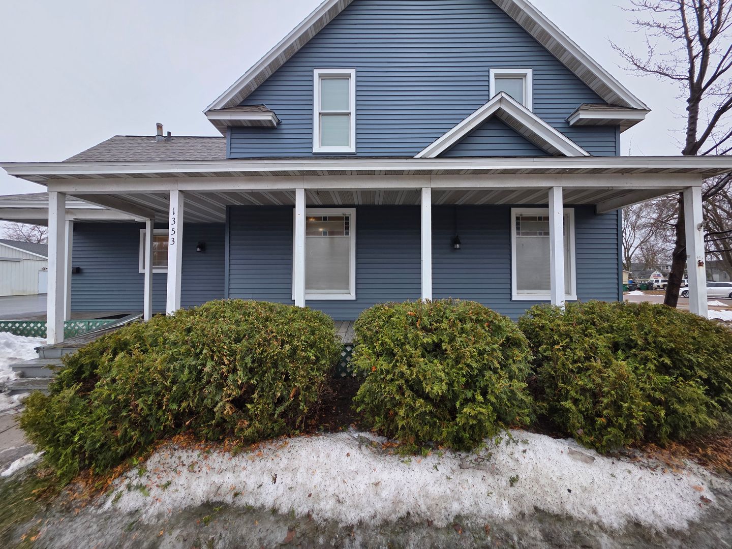 Wisconsin Rapids Apartment: 1353 W. Grand Ave