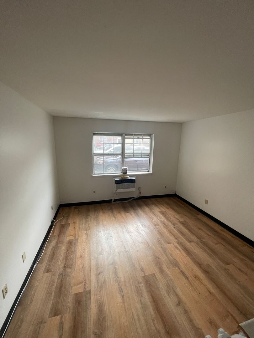 Bridgeport Apartment: 360 Palisade Ave