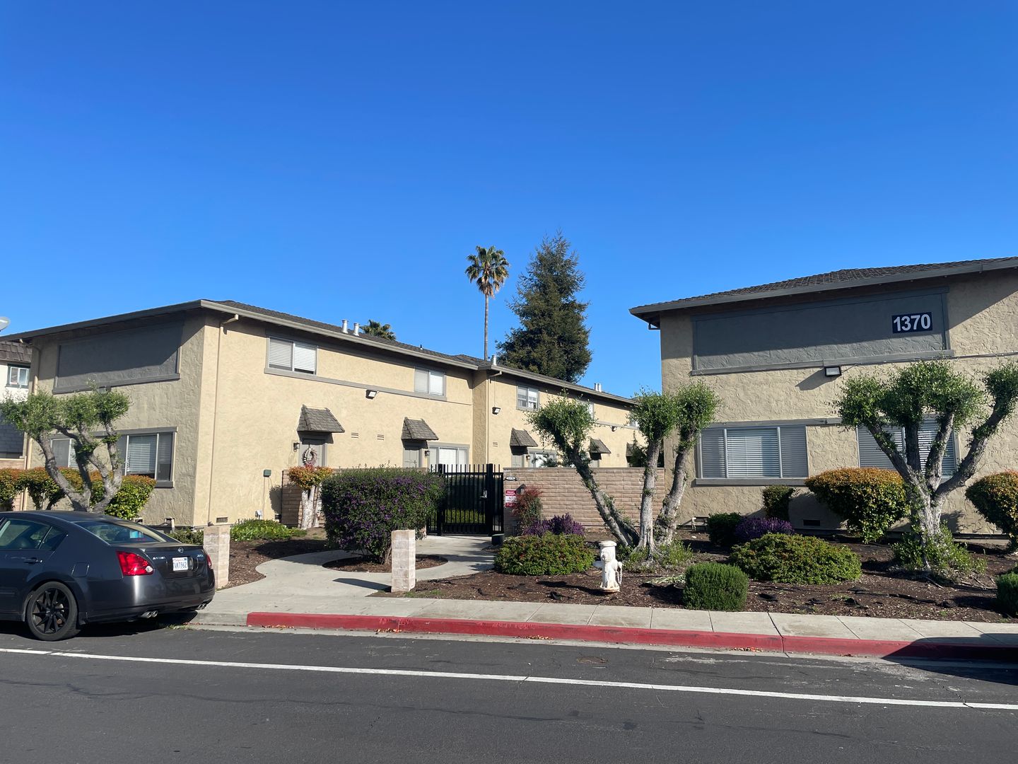 Santa Clara Apartment: 1370 Calabazas Blvd.