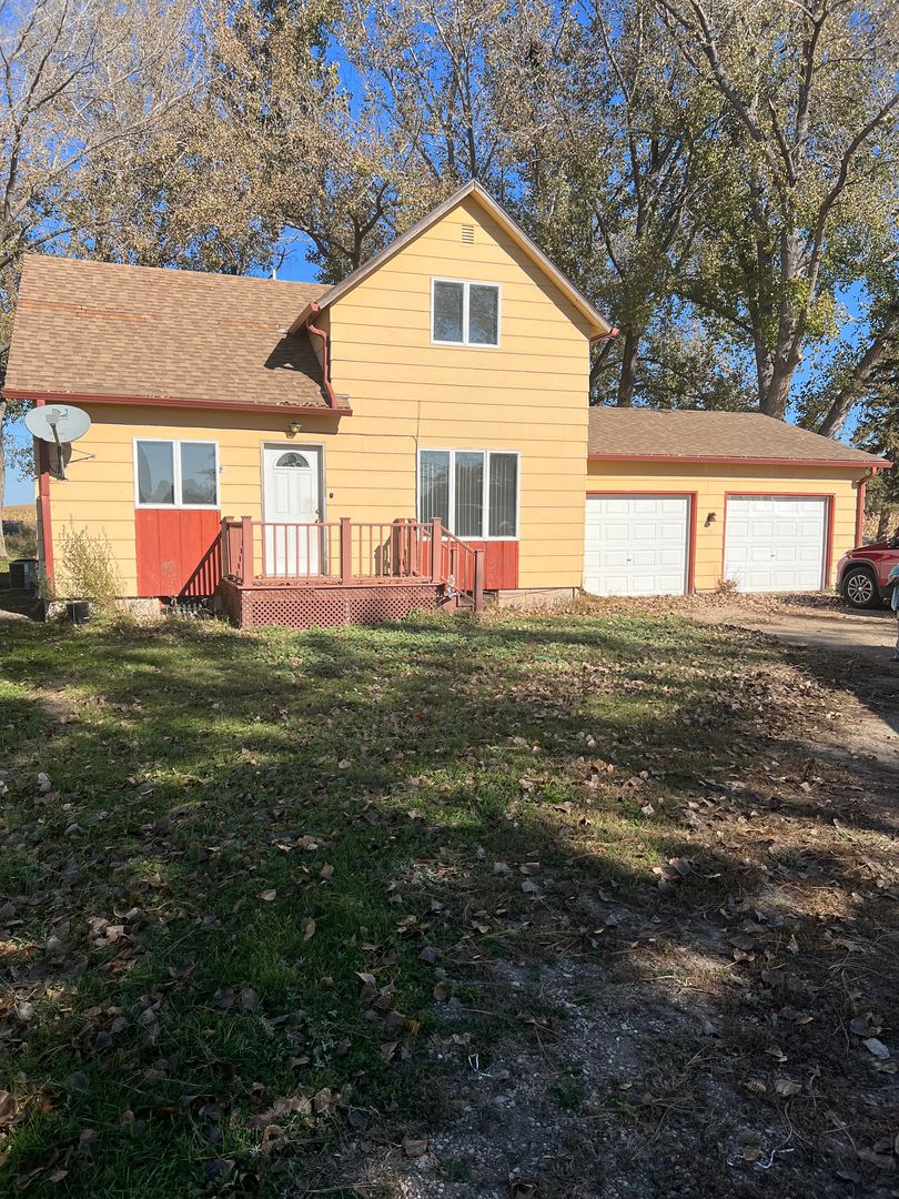 Aberdeen House: 38326 129th St