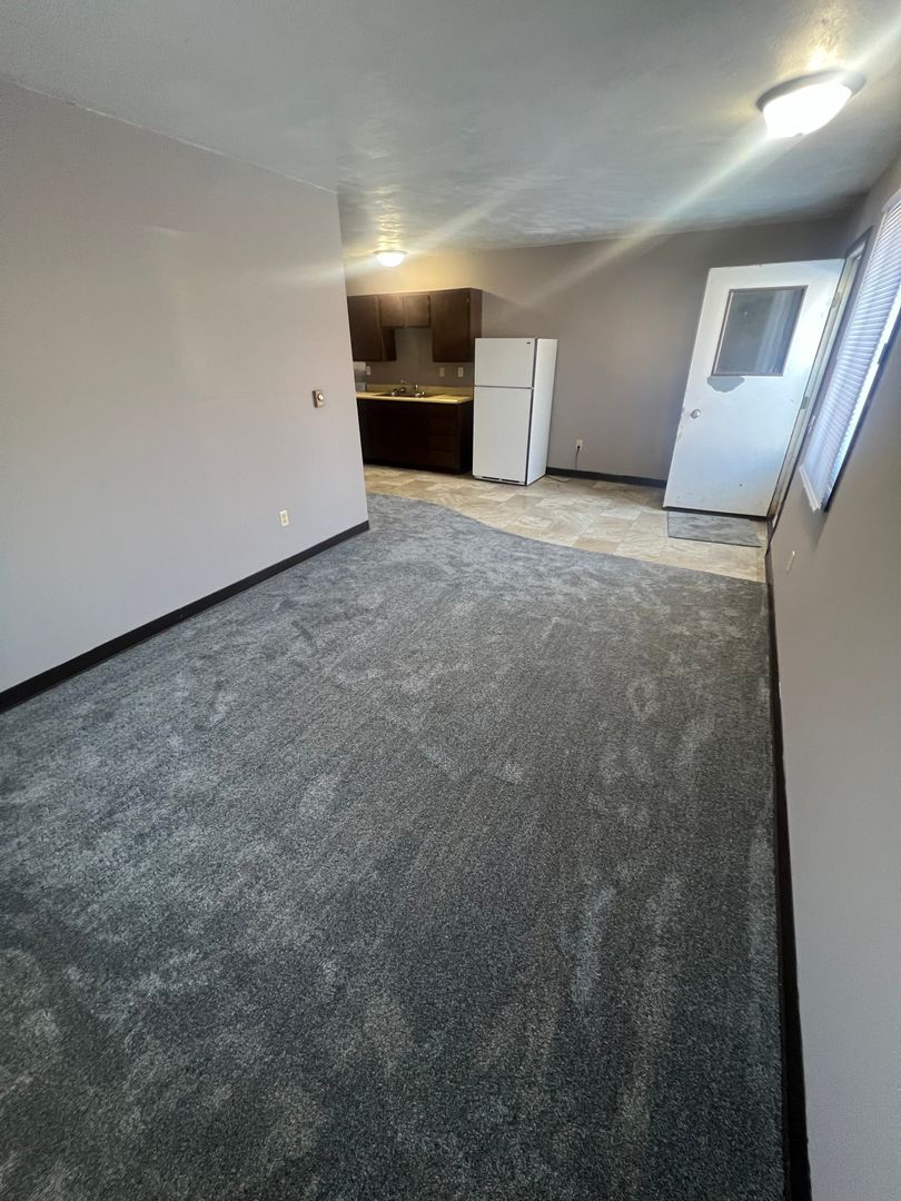 Groton Apartment: 306-314 N Washington St