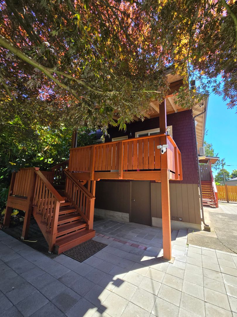 Aberdeen House: 1409 W. 2nd St.