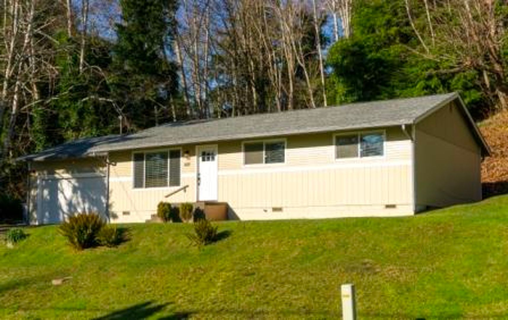 Hoquiam House: 601 Beacon Hill Drive