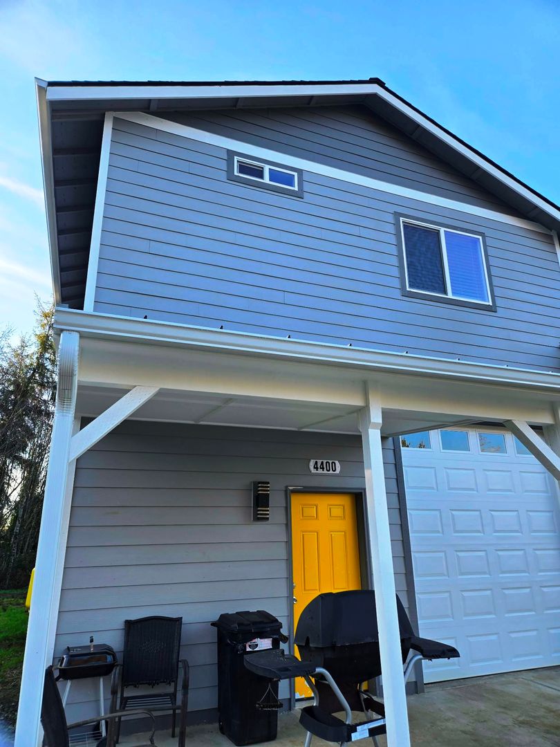 Aberdeen House: 4400 Aberdeen Lake Road