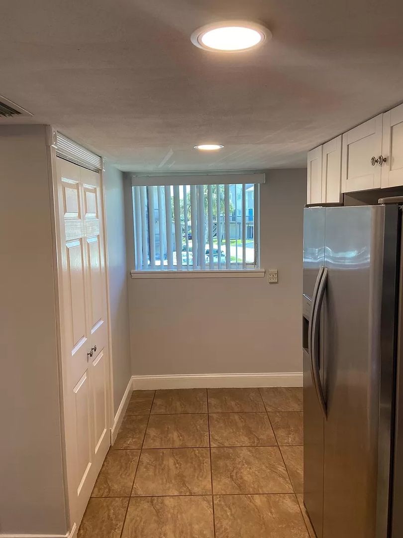 Lovely 2 bedroom 2 Bath:  50% off first Month and up to ZERO Deposit with approved Credit 