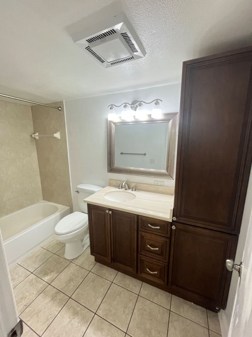 7609 Dolonita Dr., Tampa, FL 33615 4 of 12