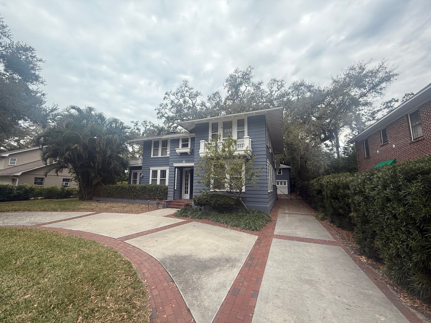 Clearwater House: 418 Jasmine Way