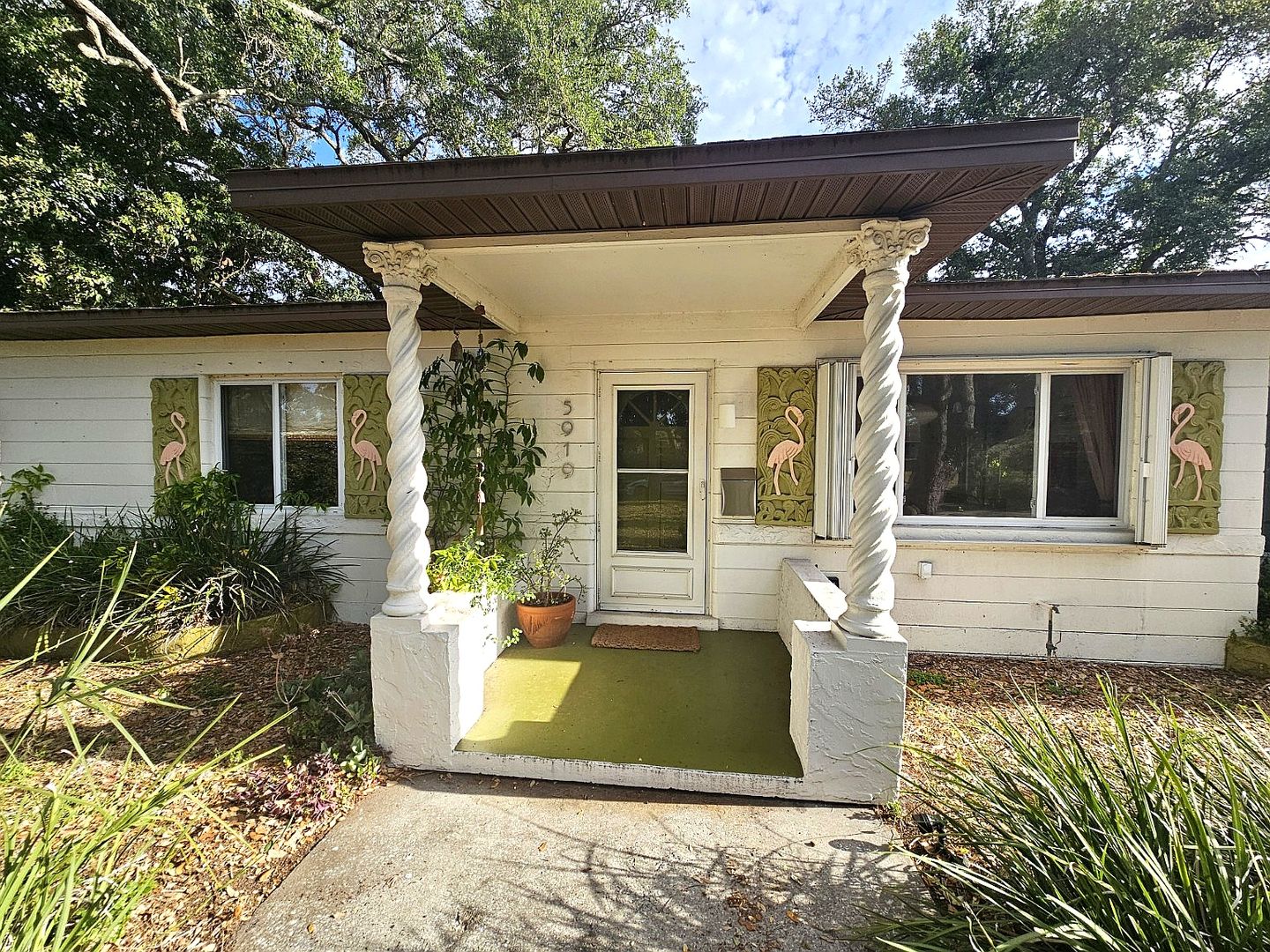 Saint Petersburg House: 5919 4th Ave N