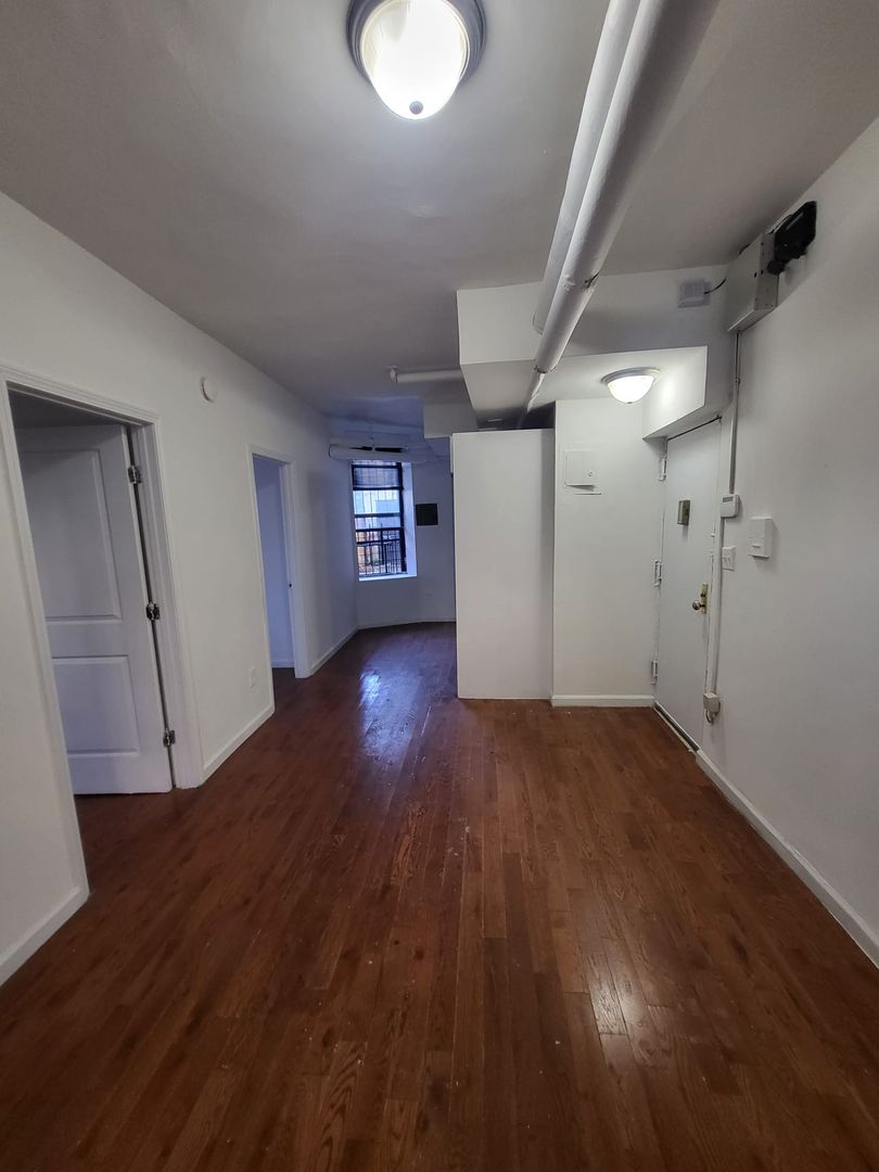 Bronx Apartment: 2654 Marion Avenue